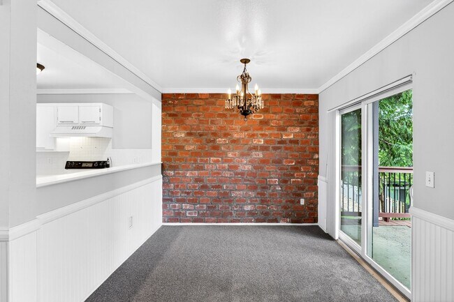Building Photo - Great Location! 2 bedroom, 2.5 Bathroom Townhouse in Orchard Hills!!