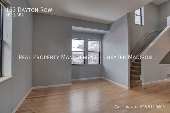 Building Photo - 153 Dayton Row