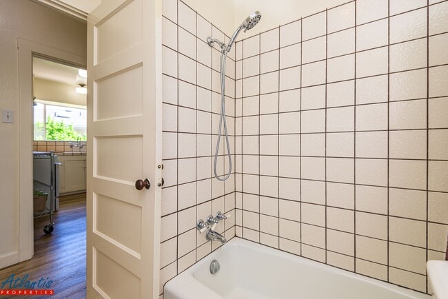 Building Photo - Lovely Los Gatos Home | A/C | Prime Location