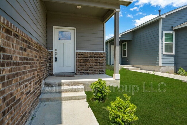 Building Photo - 4018 Fallow Xing
