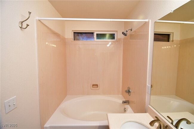 Building Photo - 11227 Andreola Ct