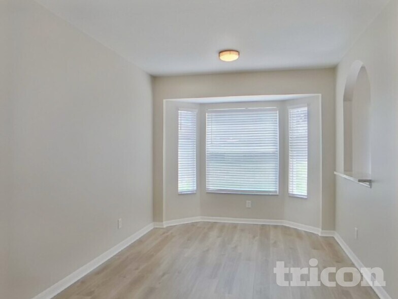 Building Photo - 10645 Navigation Dr