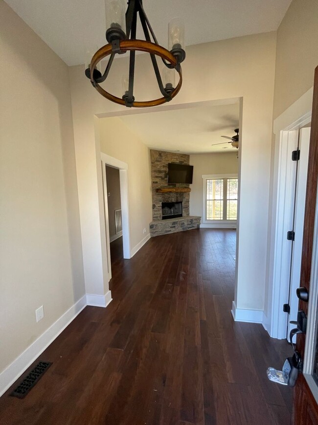 Building Photo - Murfreesboro / Rockvale Country Home 23 pl...