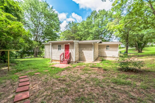 Building Photo - 16 Bromack Dr SE