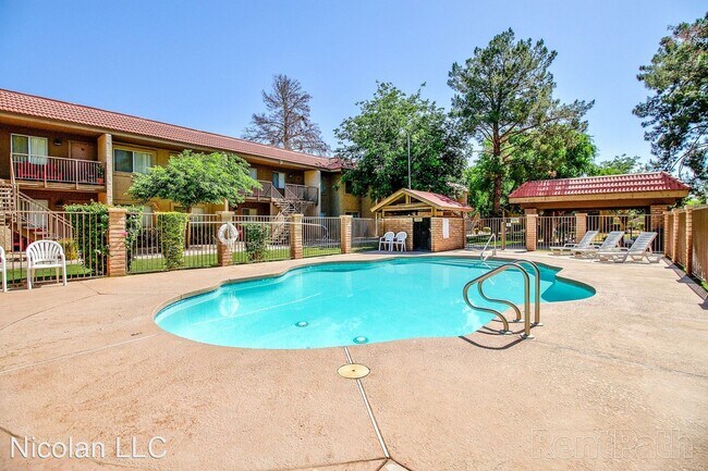 Building Photo - 1701 N Palo Verde Dr