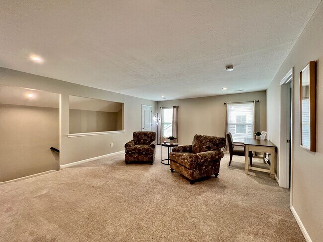 Building Photo - Fully Furnished Luxury Corporate Rental - Brand New Construciton