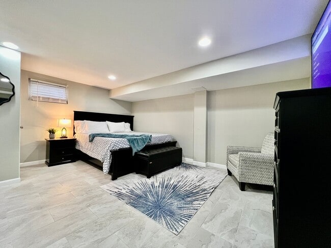 Building Photo - 7033 Willowood Dr