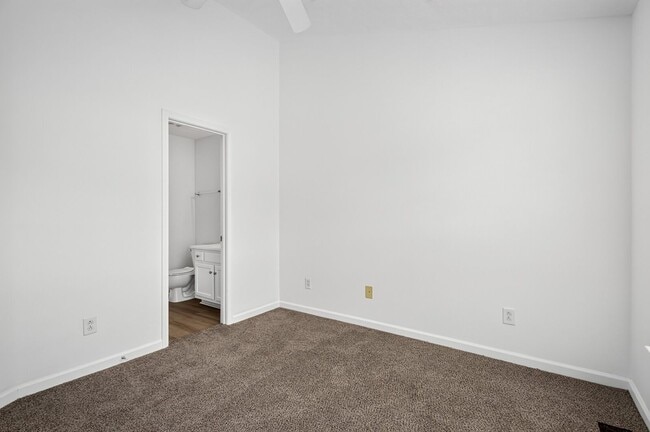 Building Photo - 2961 S Rutherford Blvd