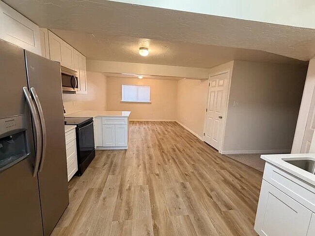 Building Photo - 14053 Lowe Peak Dr