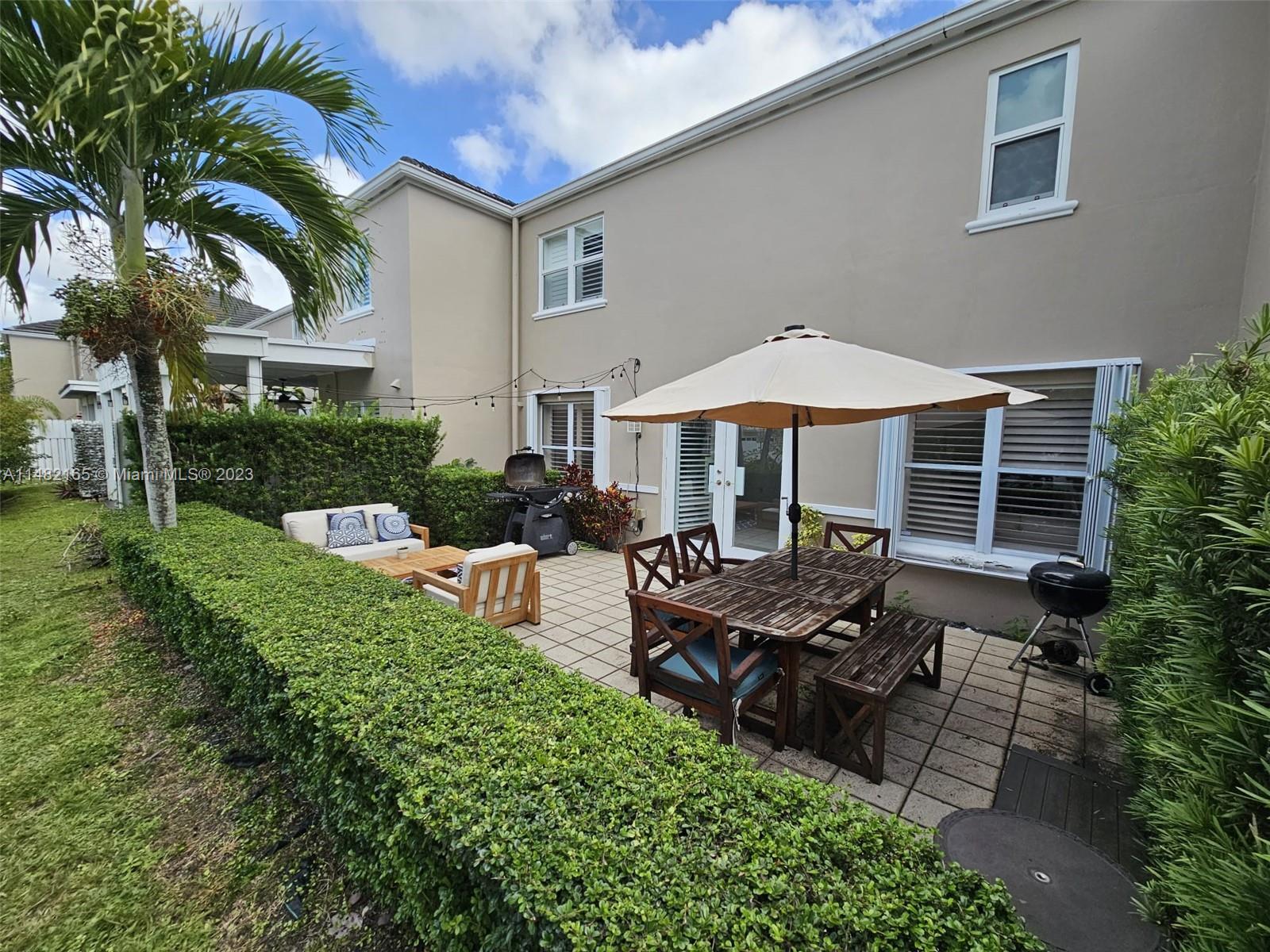 Building Photo - 5570 SW 70th Pl S