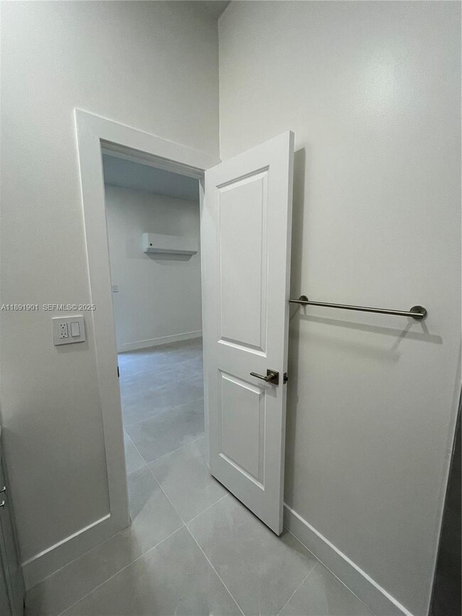 Building Photo - 30778 SW 192nd Ave