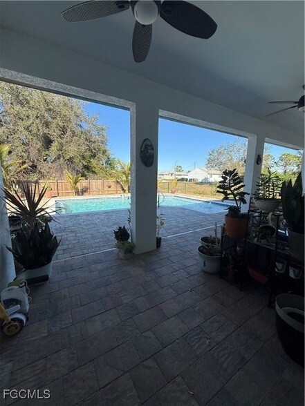 Building Photo - 3800 10th St W