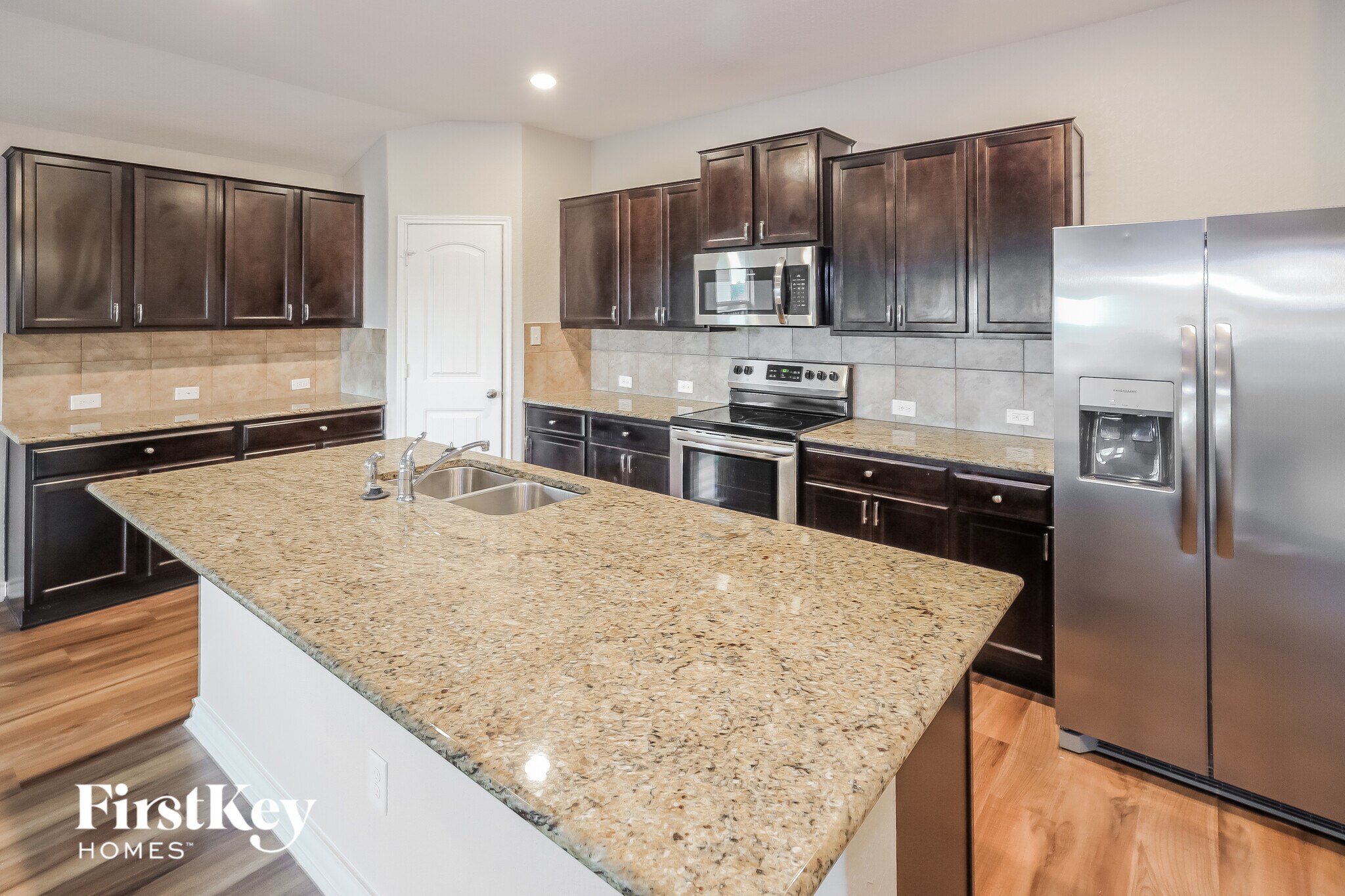 Building Photo - 11612 Blackmore Leap