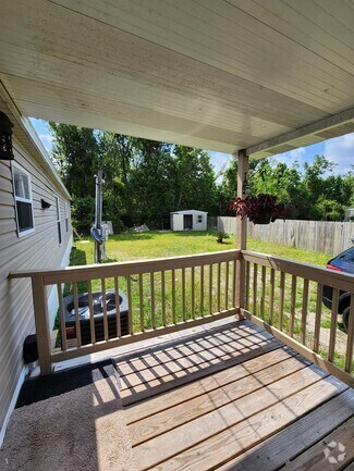 Building Photo - 3024 E 13th Ct