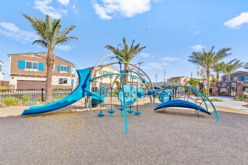 Building Photo - 26840 Red Dr