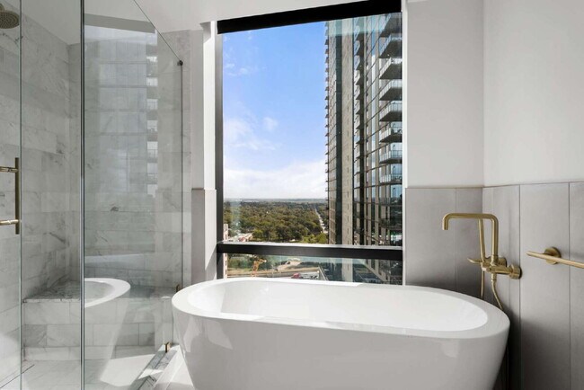 Building Photo - 70 Rainey St