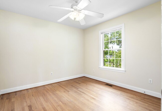 Building Photo - BEAUTIFUL NEWER SINGLE FAMILY HOME NEAR VCU