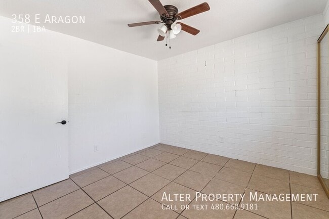 Building Photo - 358 E Aragon Rd