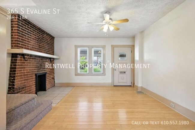 Building Photo - 365 S Evaline St