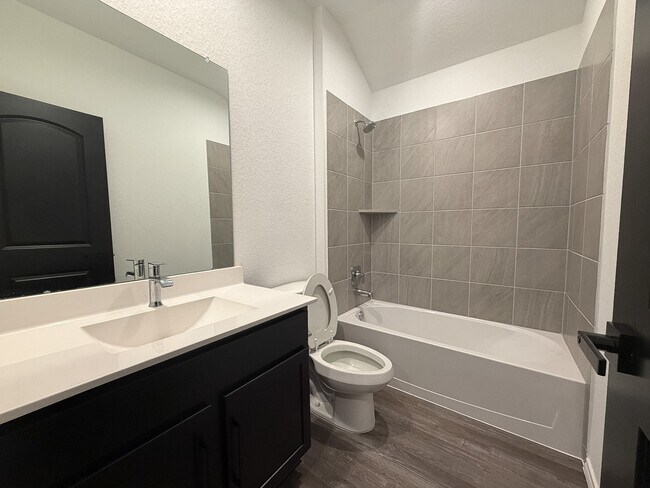 Building Photo - 3101 Emerald Ocean Dr