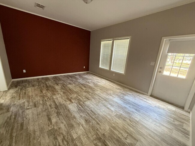 Building Photo - 640 Frank Griffin Ave