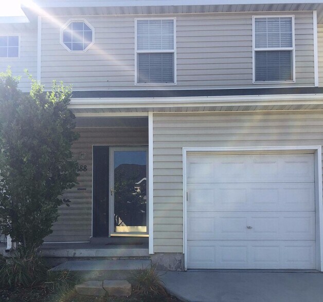 Building Photo - 188 Daisyfield Dr