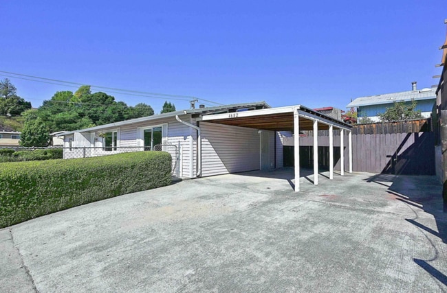 Building Photo - 4 Bed Castro Valley Home For Rent