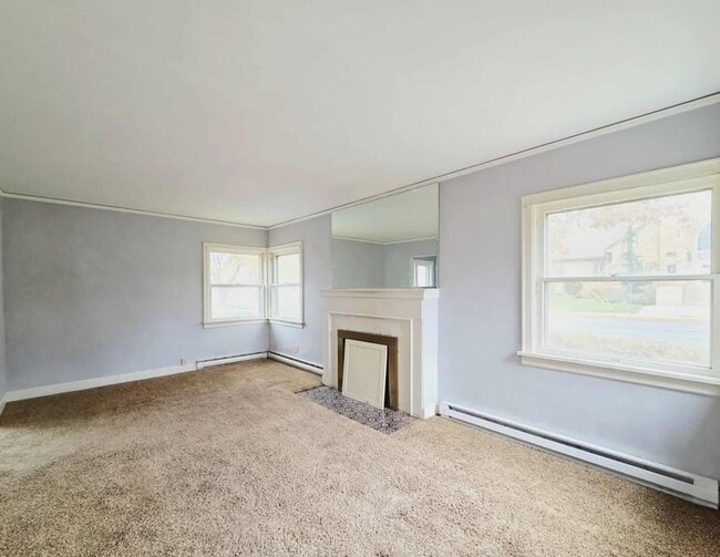 Building Photo - Charming 3 Bedroom, 2 Bath House For Rent!!