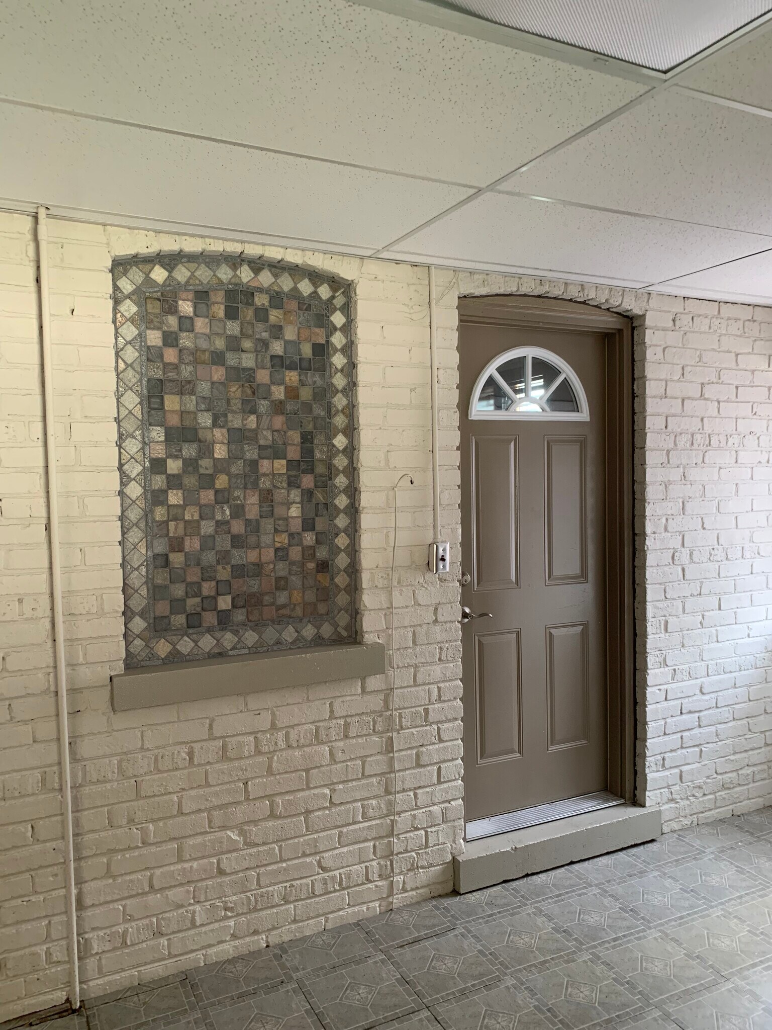 Building Photo - 163 Parkside Ave