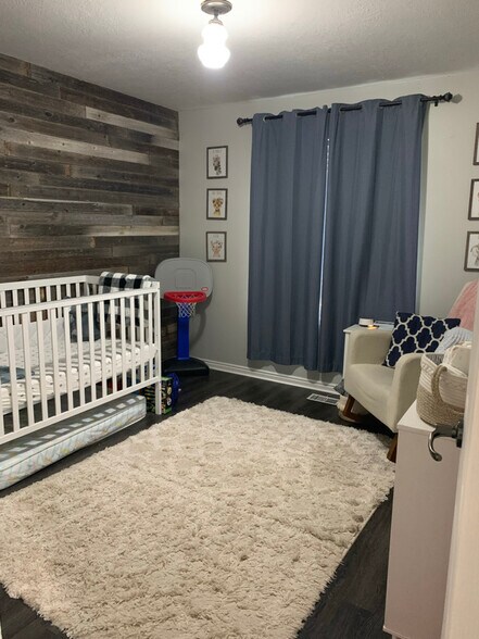 Building Photo - 84 S 100 E