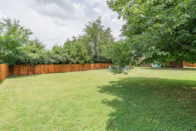 Building Photo - 7120 Blackjack Dr