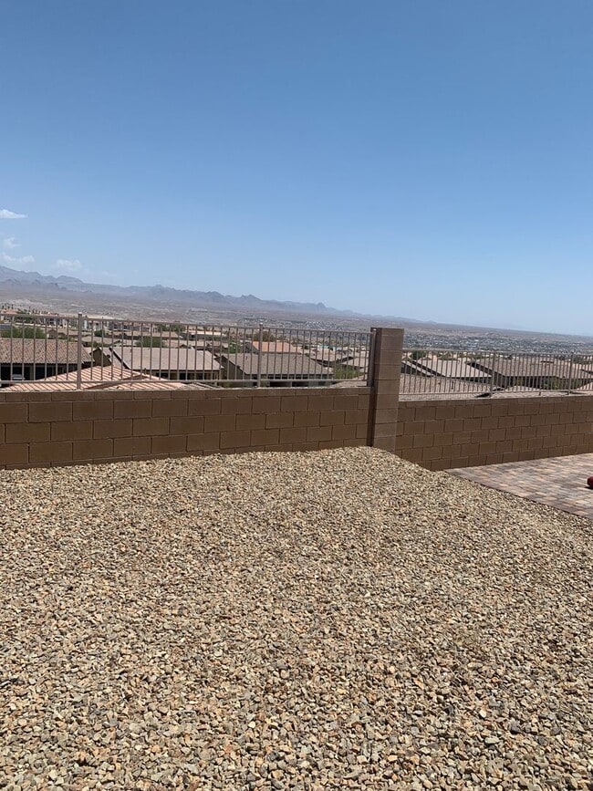 Building Photo - 2676 Chinaberry Hill St