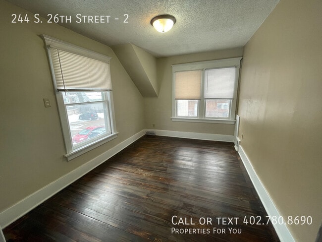Building Photo - 244 S 26th St