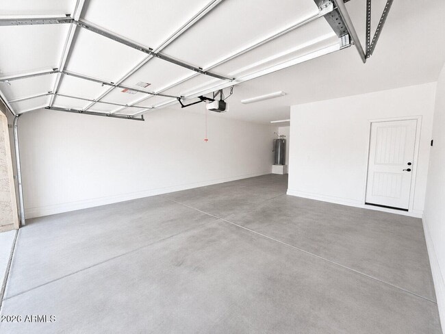 Building Photo - 1131 E Binner Dr