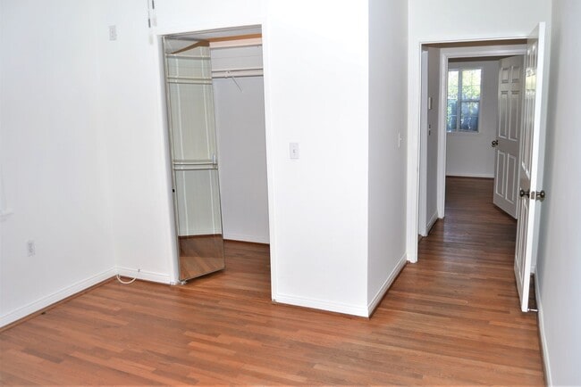 Building Photo - Charming Belmont Heights 2BD w/ Private Yard, Garage & Walk to 4th St