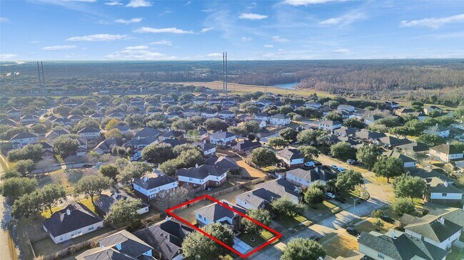 Building Photo - 5514 Gatesprings Ln