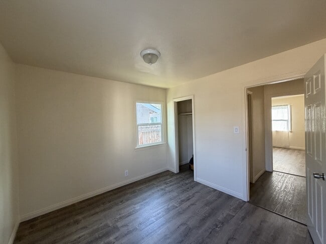 Building Photo - 701 Mcclean Ave