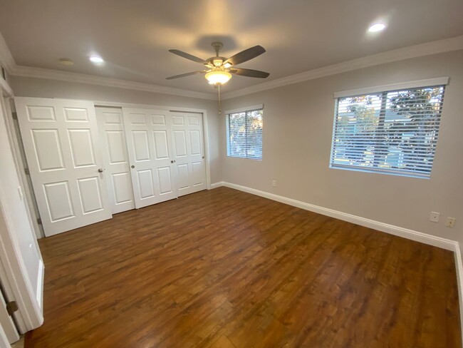 Building Photo - Luxurious 3 Bedroom Cypress Townhouse for ...