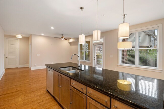 Building Photo - Luxurious 2BR Condo with Fantastic Upgrades!  Pet friendly!