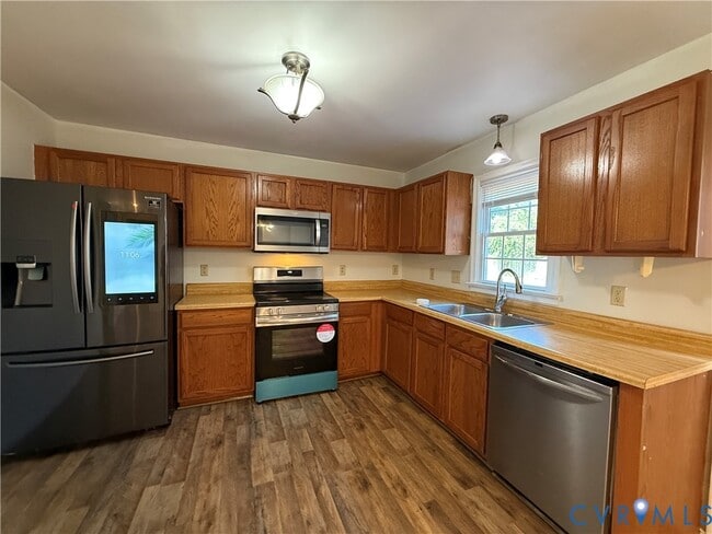 Building Photo - 3324 Pemberton Creek Ct