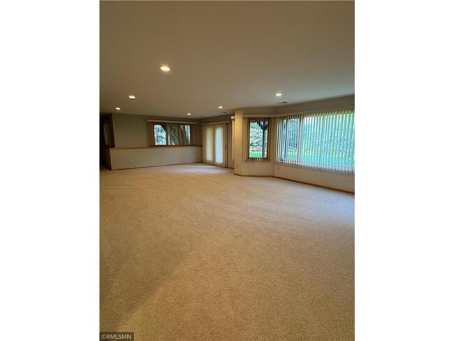 Building Photo - 3963 Garland Ln N