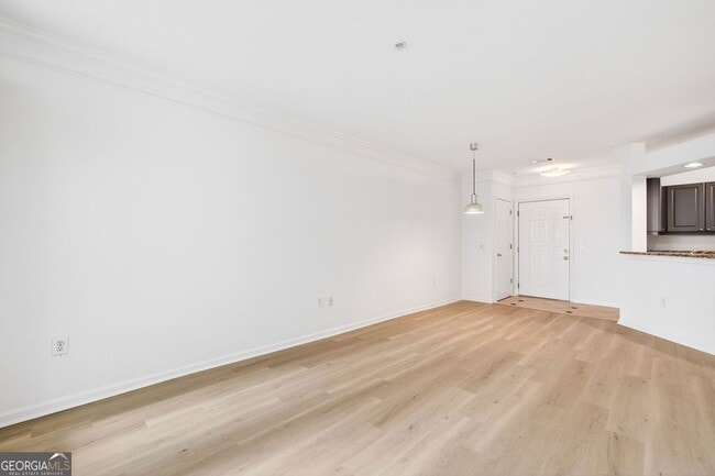 Building Photo - 3334 Peachtree Rd NE