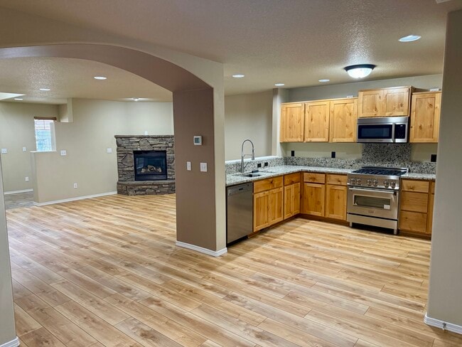 Building Photo - 20565 Sun Meadow Way