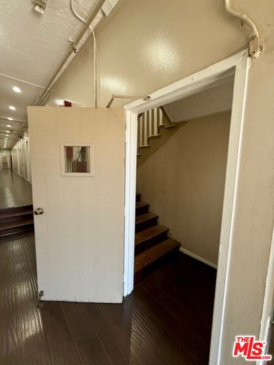 Building Photo - 334 Heliotrope Dr