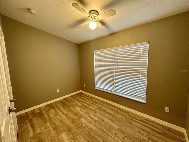 Building Photo - 912 Grand St