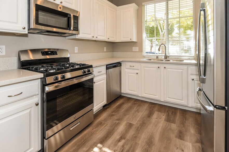 Building Photo - 6282 Hopeful Light Ave