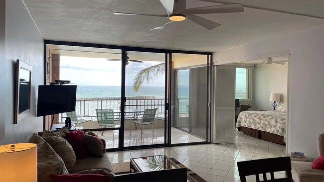 Building Photo - 30 Hauoli St