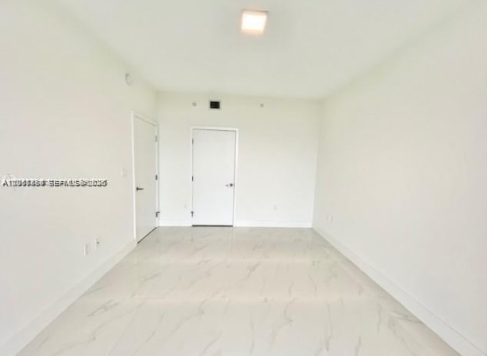 Building Photo - 16385 Biscayne Blvd