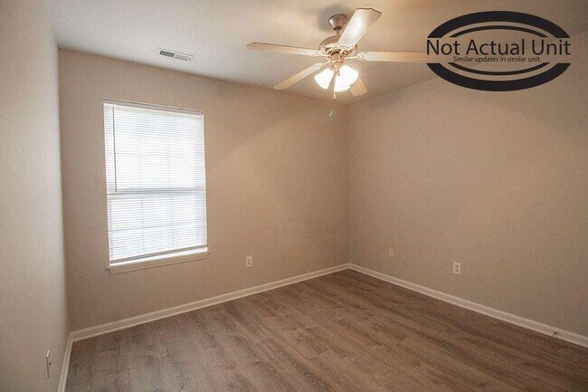 Building Photo - 1524 Bodie Dr