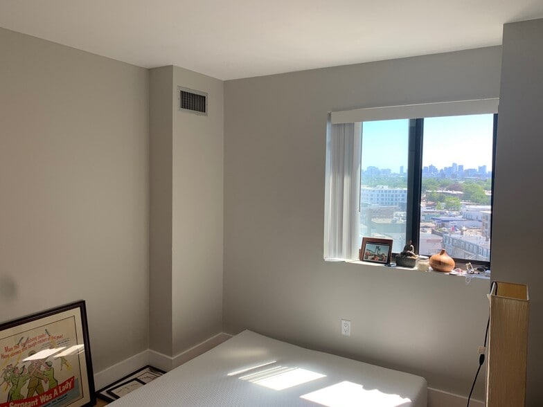 Bedroom 1 - 15 North Beacon St